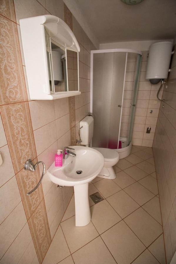 Ferienwohnung Kaka Sveti Juraj Exterior foto